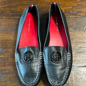 Tommy Hilfiger black loafers/flats. Women’s size 9 1/2